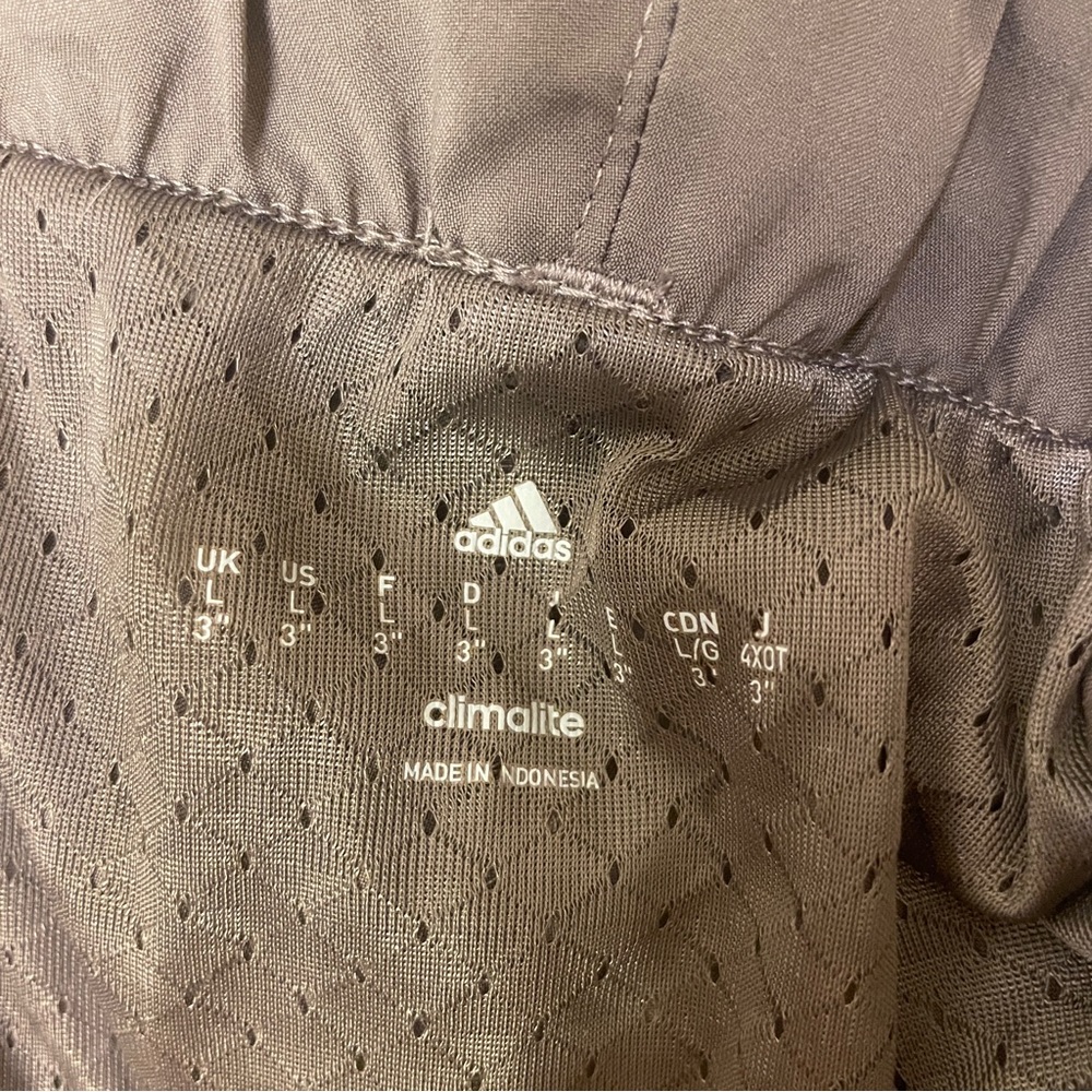 ADIDAS Running Short - Picture 3 of 3